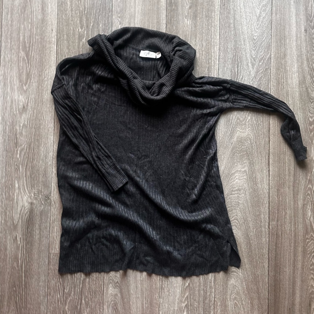 Dark Grey Ribbed off the shoulder tunic top